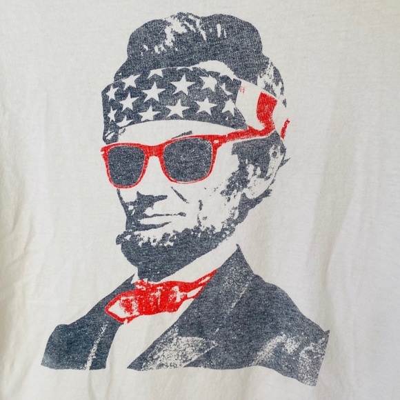 🔥WELL WORN🔥MENS ABE LINCOLN USA PATRIOTIC TEE T-SHIRT WHITE MEDIUM NWT - Picture 3 of 4